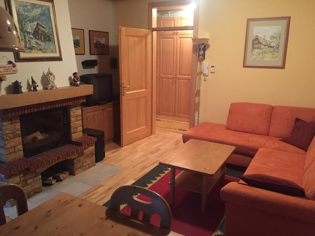 Holiday Apartment Bolfenk Hočko Pohorje Zimmer foto